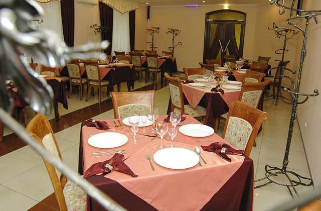 Pan Hotel Sumy Exterior photo