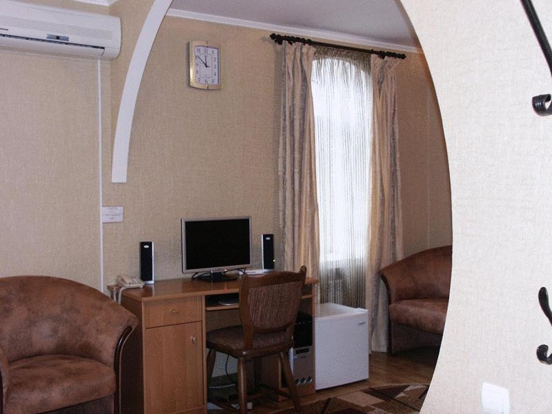 Pan Hotel Sumy Exterior photo